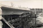Perspectiva del puente en construcción
