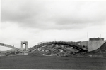 Vista del puente en construcción