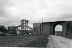 Detalle del puente en construcción