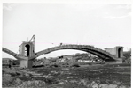 Detalle del puente en construcción