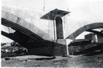 Detalle del puente en construcción