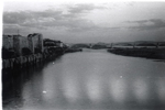 Vista del puente en construcción