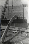Detalle del puente en construcción