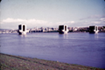 Vista del puente en construcción