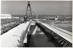 Vista del puente en construcción