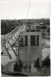 Vista del puente en construcción