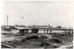 Vista del puente en construcción