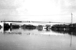 Vista del puente en construcción
